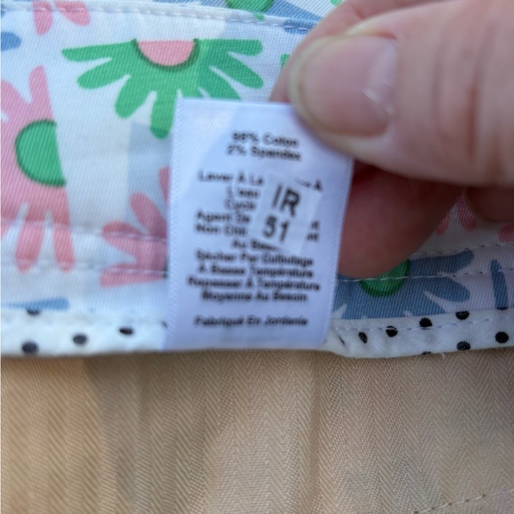 NWOT TALBOTS Colorful Flower Patterned Shorts, Size: 16P - Picture 8 of 8